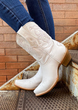 Load image into Gallery viewer, Corral Z507 Embroidery Snip Toe Ankle Boots - White Tailored West