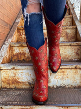 Load image into Gallery viewer, Marfa Boots - Red and Bone Black Star Boots
