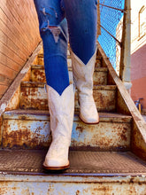 Load image into Gallery viewer, White Embroidery Wide Square Toe Boots - White