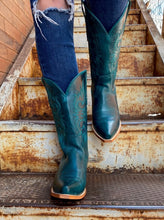 Load image into Gallery viewer, Paradise Boots - Laguna Blue Black Star Boots