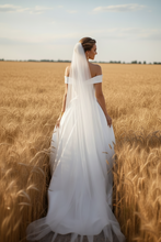 Load image into Gallery viewer, Center of My Heart Wedding Dress