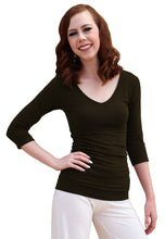 Load image into Gallery viewer, Three-Quarter Sleeve Reversible Top