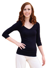 Load image into Gallery viewer, Three-Quarter Sleeve Reversible Top