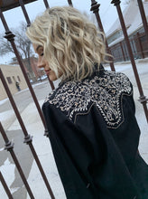 Load image into Gallery viewer, Tailored West Western Vine Embroidered Black Button Down Top
