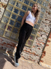 Load image into Gallery viewer, Black Sequin Pants
