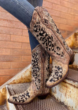 Load image into Gallery viewer, Corral Tan & Black Embroidered Sequin Inlay Boots A3569