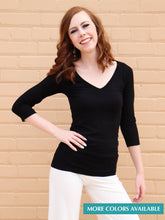 Load image into Gallery viewer, Three-Quarter Sleeve Reversible Top