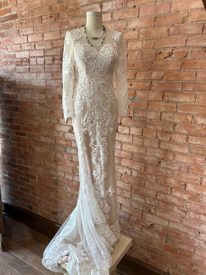 Victoria Light Cream Lace Wedding Dress – Tailored West Fashion Boutique