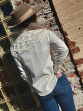 Load image into Gallery viewer, Scully Western Button Down Top - Ivory Floral Tooled
