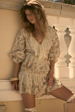 Load image into Gallery viewer, Floral Lace-Trim Ruffled V-Neck Top: Oatmeal-Yellow
