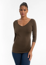 Load image into Gallery viewer, Three-Quarter Sleeve Reversible Top
