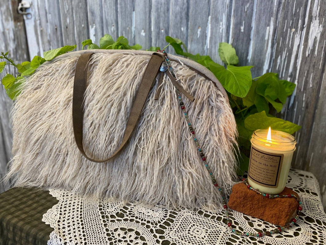 Llama Overnight Bag Ivory