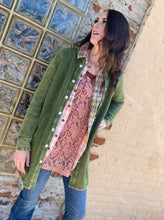 Load image into Gallery viewer, Tailored West Snap Front Sweater Tunic Cardigan Forest Green
